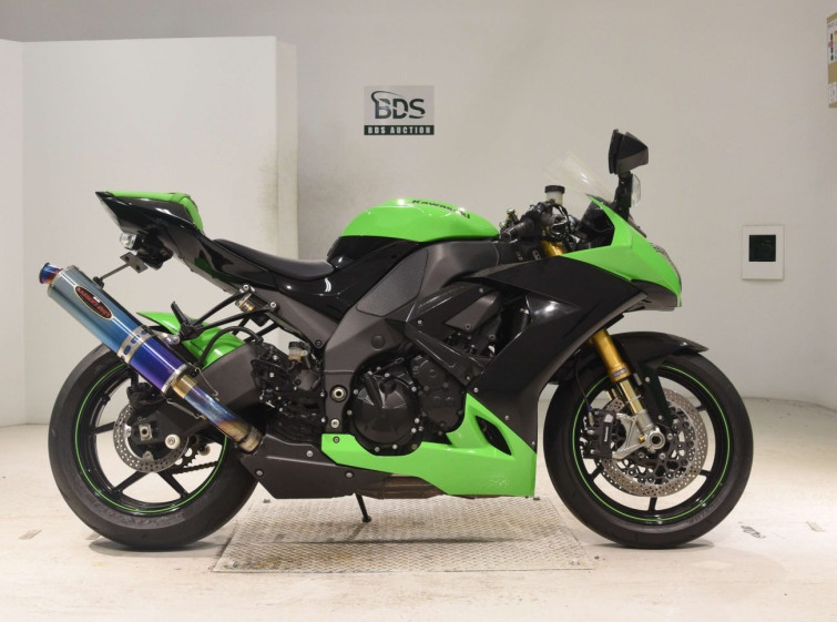 Мотоцикл Kawasaki NINJA ZX-10R з пробігом 13426 km