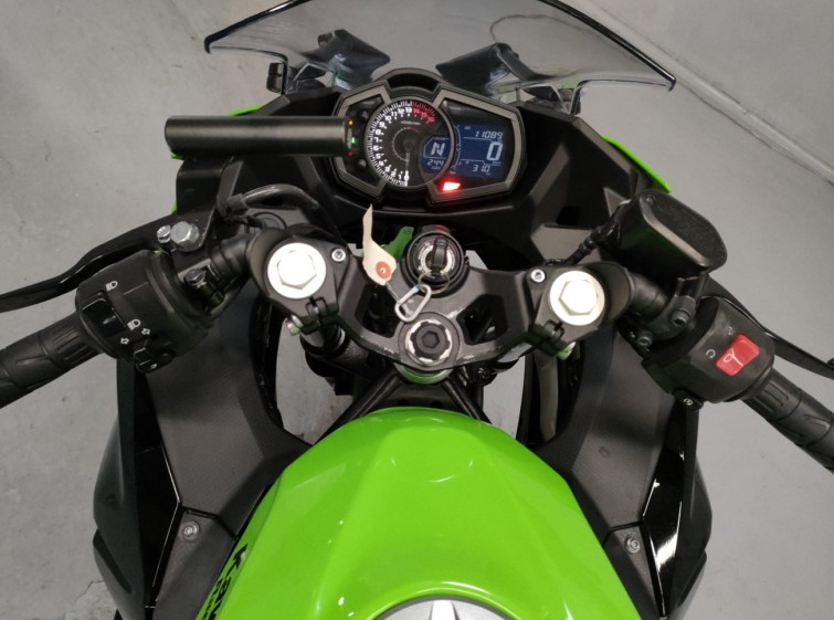 Мотоцикл Kawasaki NINJA250 с пробегом 11089 km с пробегом 11089 km