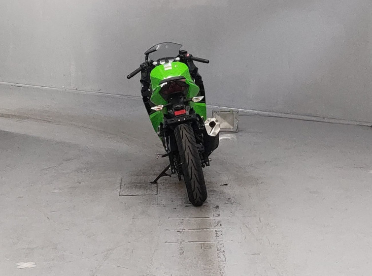Мотоцикл Kawasaki NINJA250 с пробегом 11089 km с пробегом 11089 km