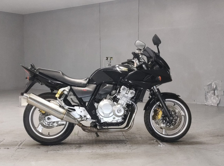 Мотоцикл Honda CB400SFVA с пробегом 42848 km с пробегом 42848 km