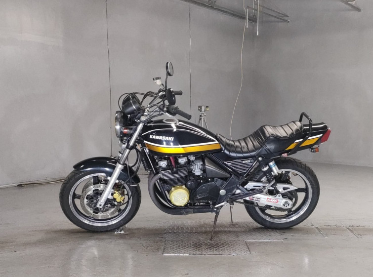 Мотоцикл Kawasaki ZEPHYR400 с пробегом 30190 km с пробегом 30190 km
