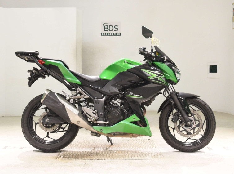 Мотоцикл Kawasaki Z300 з пробігом 49476 km