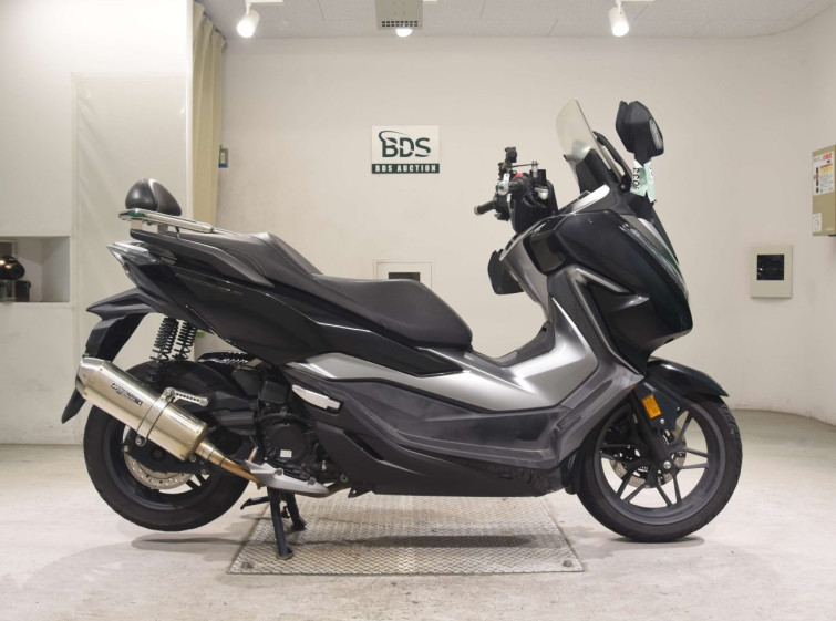 Мотоцикл Honda FORZA з пробігом 25901 km