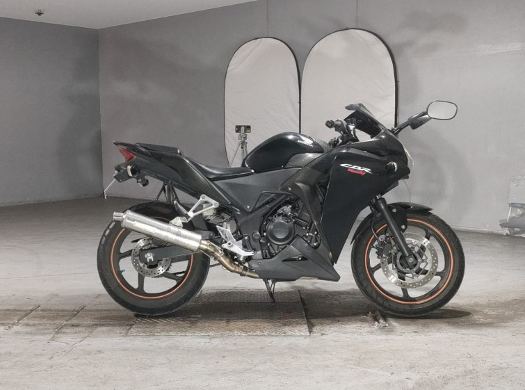 Мотоцикл Honda CBR250R з пробігом 29989 km