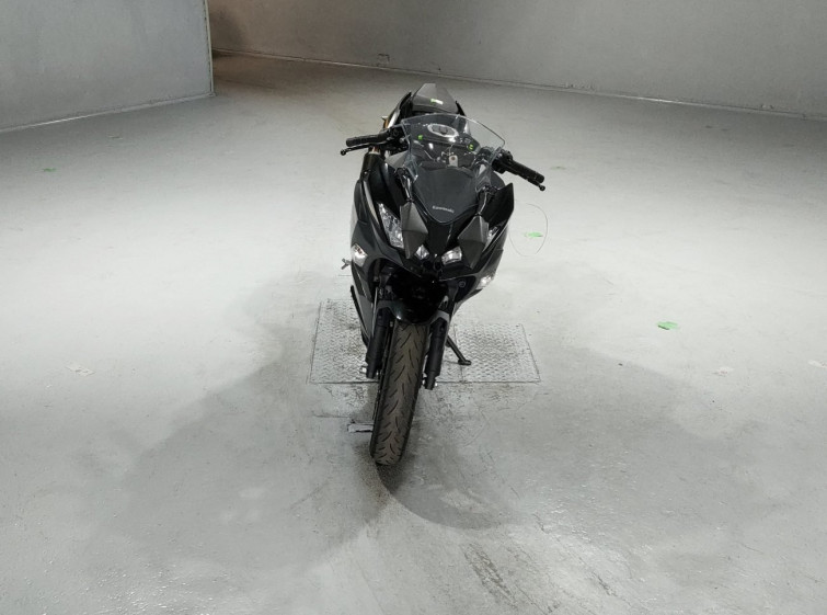 Мотоцикл Kawasaki NINJA400 с пробегом 9930 km с пробегом 9930 km