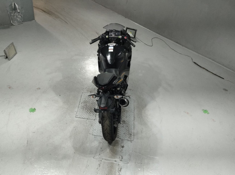 Мотоцикл Kawasaki NINJA400 с пробегом 9930 km с пробегом 9930 km