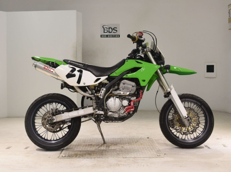 Мотоцикл Kawasaki D-TRACKER250 с пробегом 10337 km