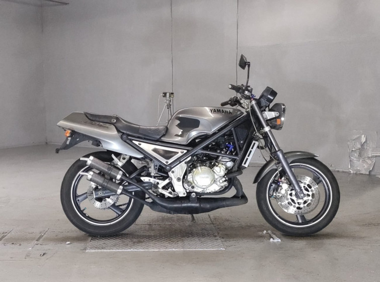 Мотоцикл Yamaha R1-Z з пробігом 89324 km з пробігом 89324 km