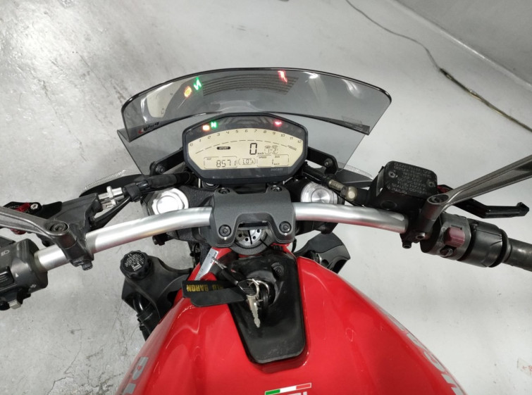 Мотоцикл Ducati MONSTER 821 з пробігом 8571 km з пробігом 8571 km