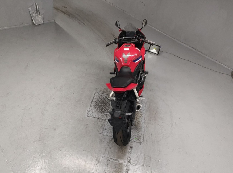 Мотоцикл Honda CBR650F с пробегом 9552 km с пробегом 9552 km