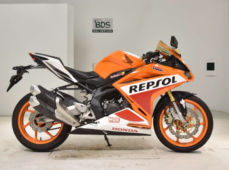 Мотоцикл Honda CBR250RR з пробігом 29957 km