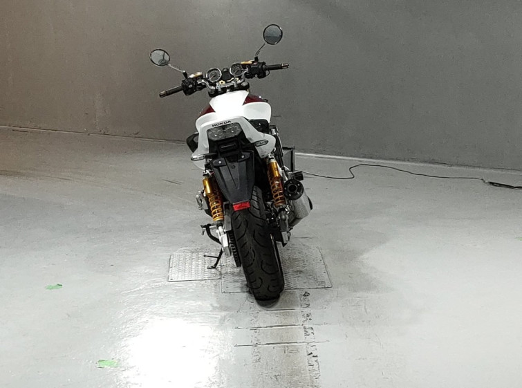 Мотоцикл Honda CB1300SF с пробегом 163 km с пробегом 163 km