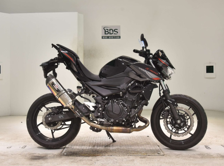 Мотоцикл Kawasaki Z400 с пробегом 3980 km