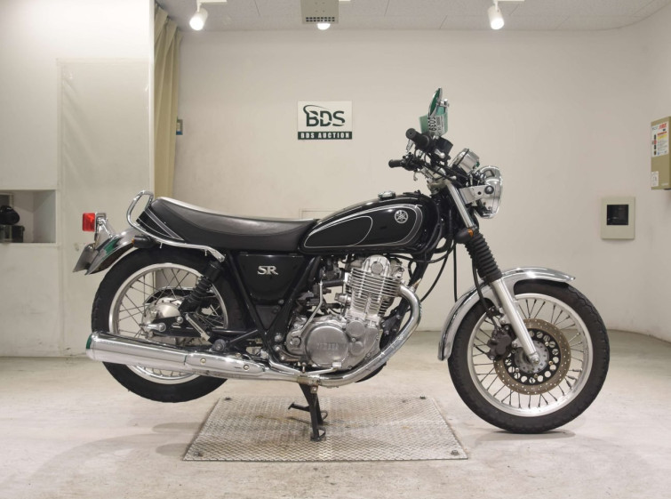 Мотоцикл Yamaha SR400 с пробегом 27273 km
