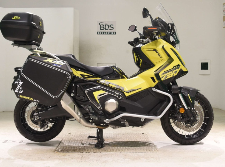 Мотоцикл Honda X-ADV750-2 с пробегом 6703 km