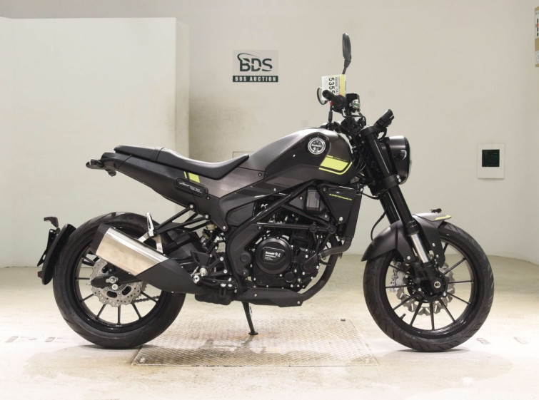 Мотоцикл Benelli LEONCINO 250