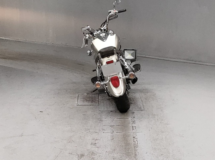 Мотоцикл Yamaha DRAGSTAR XVS400 CLASSIC с пробегом 27543 km с пробегом 27543 km