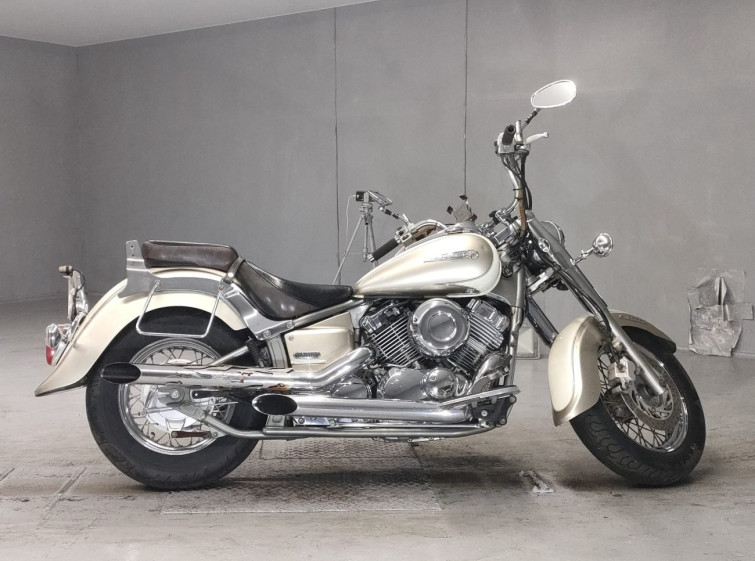 Мотоцикл Yamaha DRAGSTAR XVS400 CLASSIC с пробегом 27543 km с пробегом 27543 km