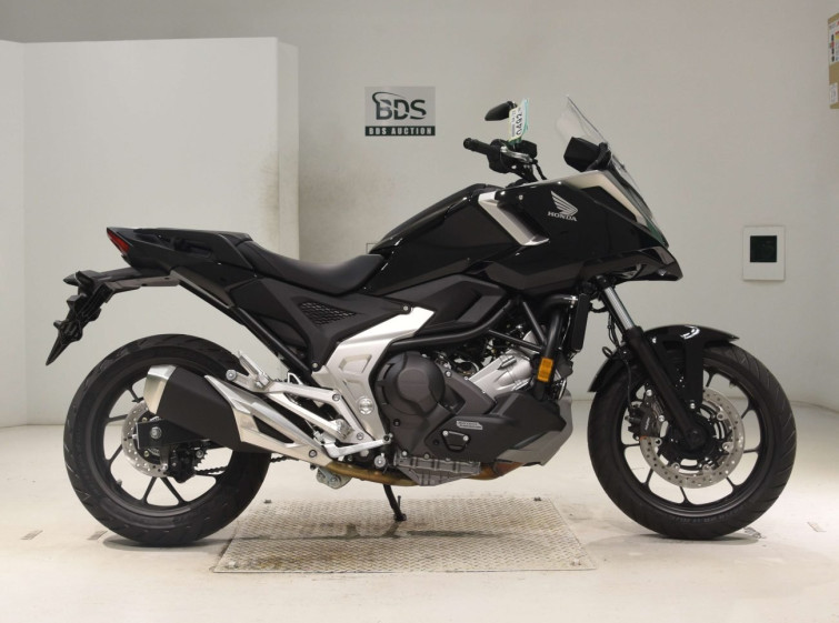 Мотоцикл Honda NC750XD с пробегом 17 km