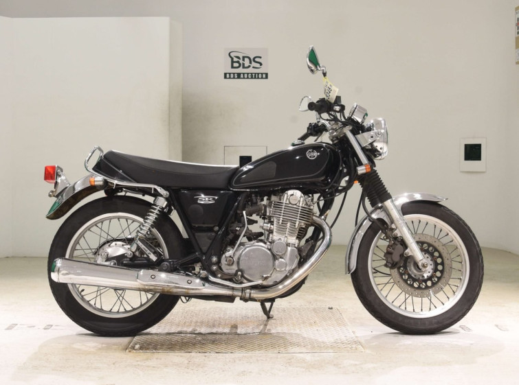 Мотоцикл Yamaha SR400 с пробегом 19331 km