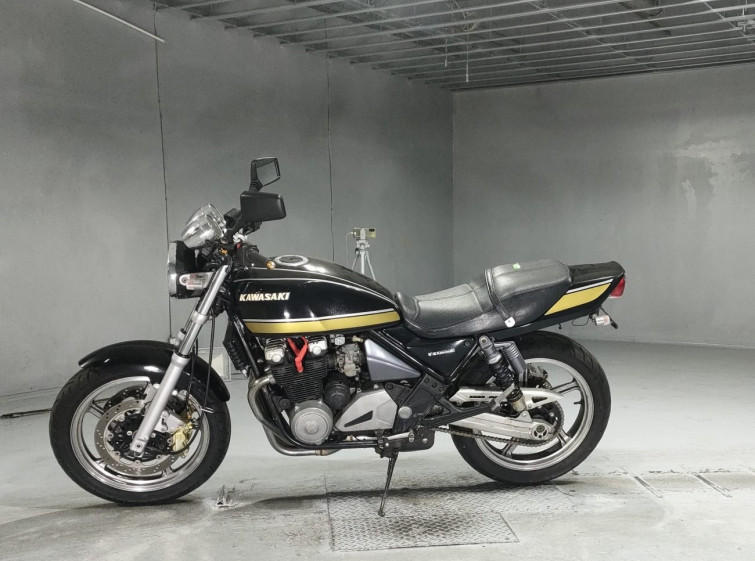 Мотоцикл Kawasaki ZEPHYR400 с пробегом 20876 km с пробегом 20876 km