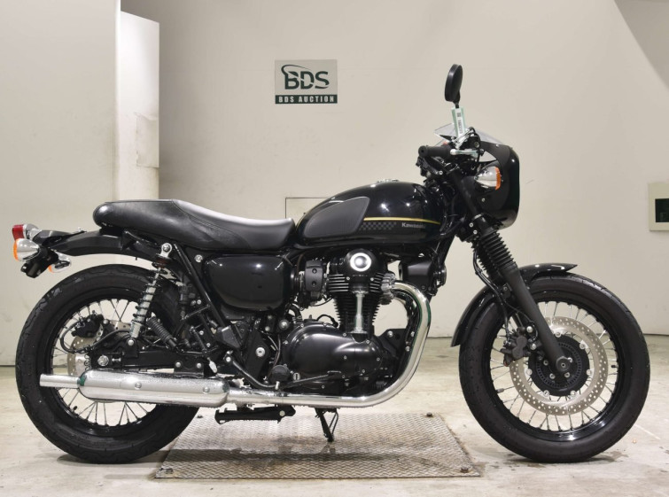 Мотоцикл Kawasaki W800 з пробігом 1282 km