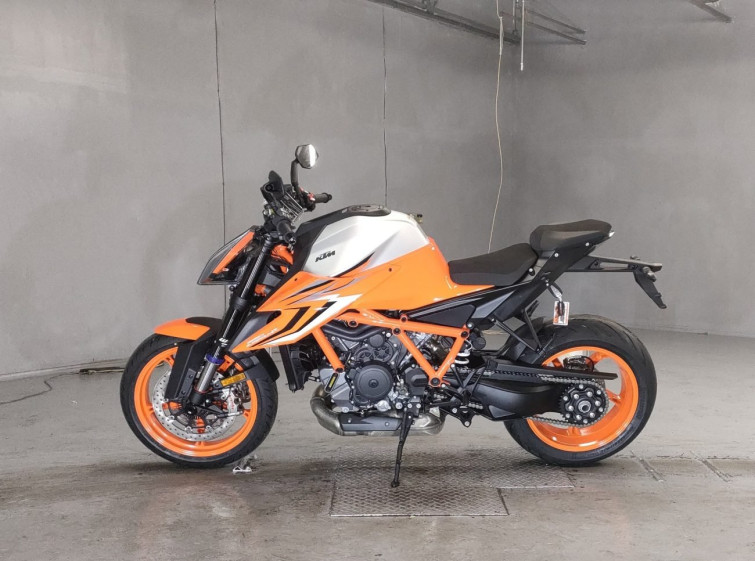 Мотоцикл KTM 1290 SUPERDUKE R с пробегом 2 km с пробегом 2 km