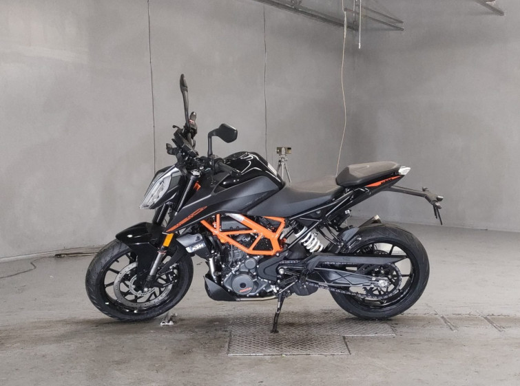 Мотоцикл KTM 390 DUKE с пробегом 1 km с пробегом 1 km