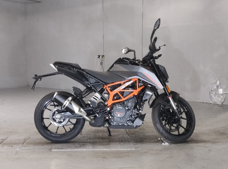 Мотоцикл KTM 390 DUKE с пробегом 1 km с пробегом 1 km