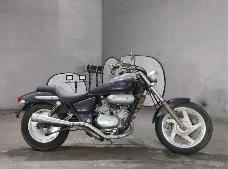 Мотоцикл Honda MAGNA250 с пробегом 18304 km