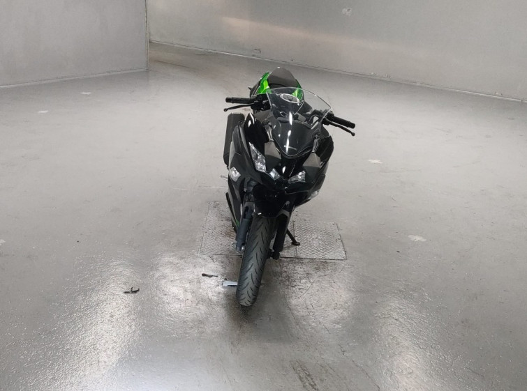 Мотоцикл Kawasaki NINJA400 с пробегом 16705 km с пробегом 16705 km
