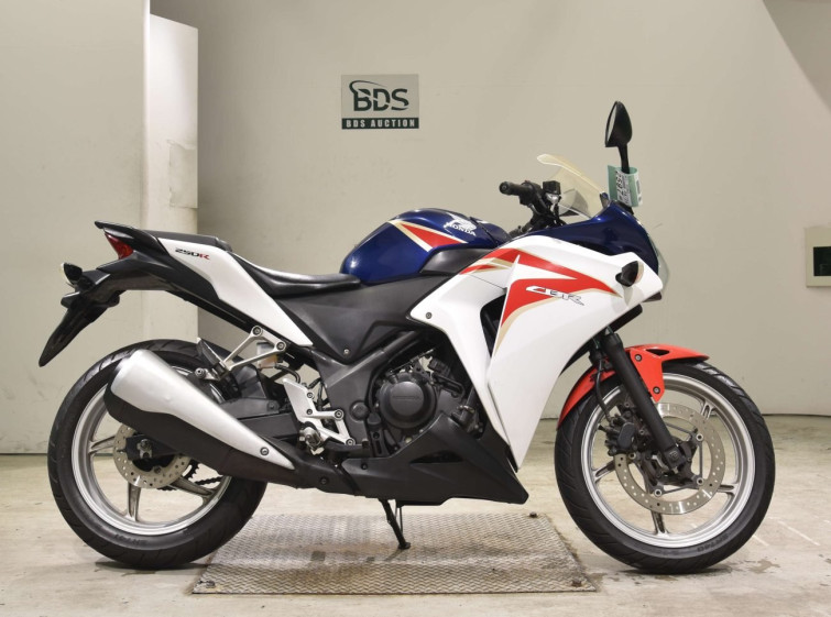 Мотоцикл Honda CBR250R з пробігом 55335 km