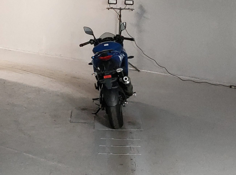 Мотоцикл Suzuki GIXXER250 з пробігом 8351 km з пробігом 8351 km