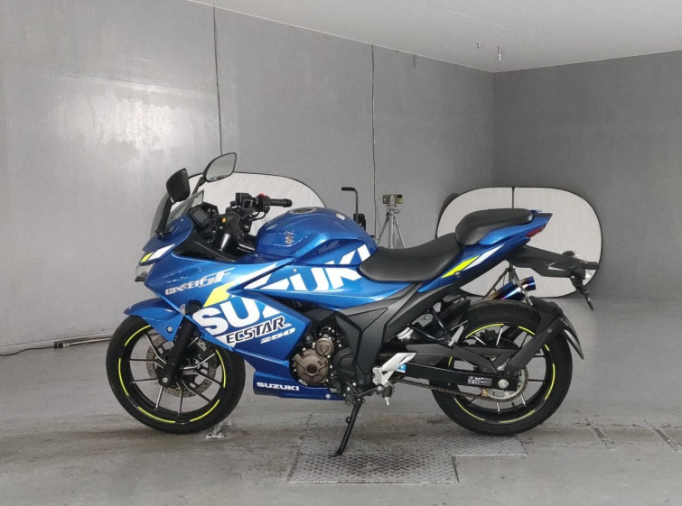 Мотоцикл Suzuki GIXXER250 з пробігом 8351 km з пробігом 8351 km