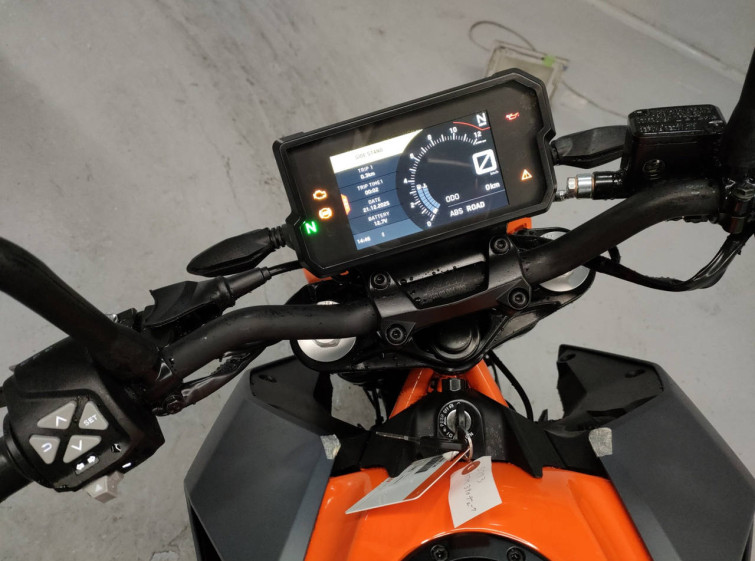 Мотоцикл KTM 390 DUKE