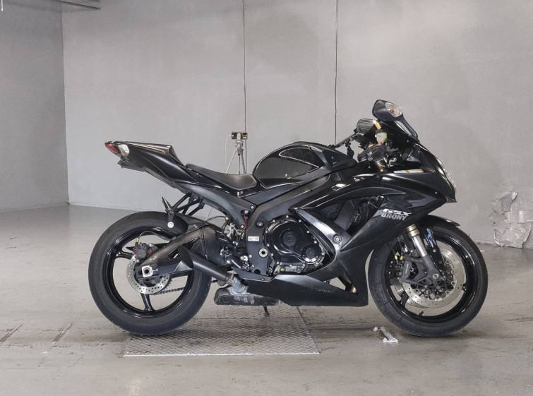 Мотоцикл Suzuki GSX-R600 з пробігом 70841 km з пробігом 70841 km