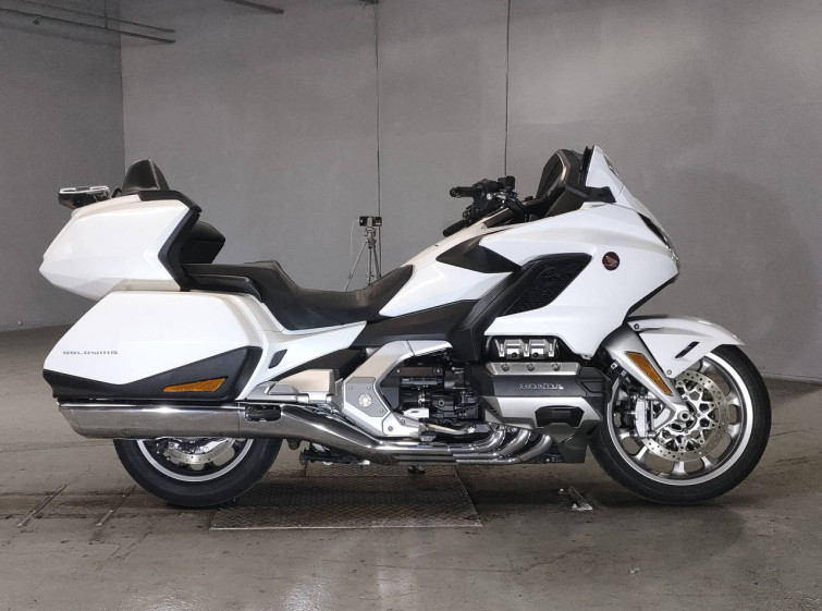 Мотоцикл Honda GL1800 TOUR с пробегом 37900 km с пробегом 37900 km