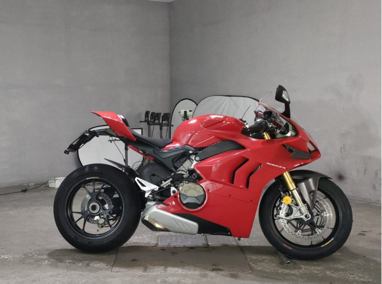 Мотоцикл Ducati PANIGALE V4S з пробігом 14383 km