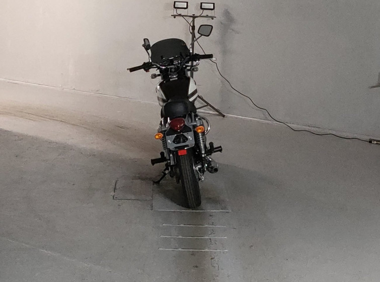 Мотоцикл Kawasaki ESTRELLA з пробігом 3750 km з пробігом 3750 km