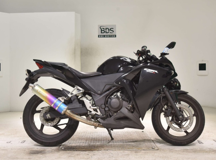 Мотоцикл Honda CBR250R