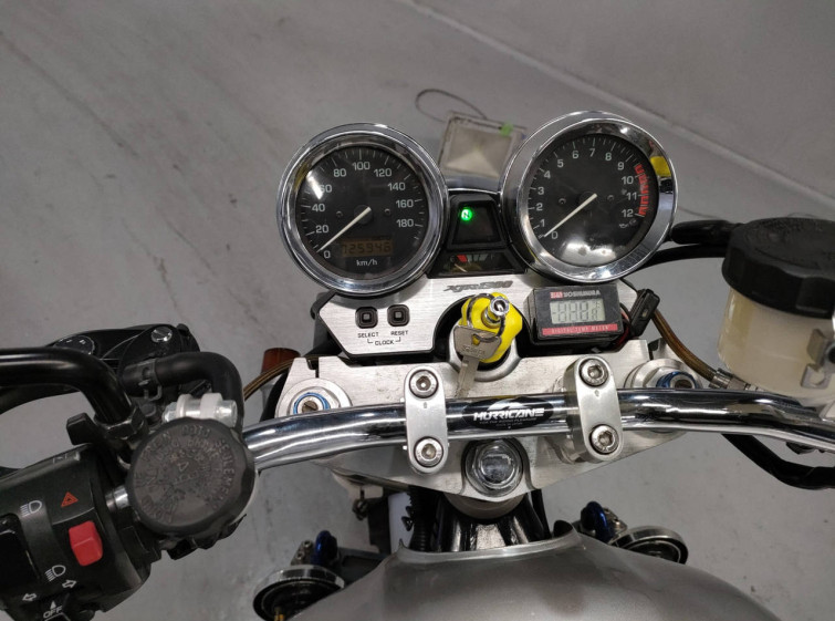 Мотоцикл Yamaha XJR1300 з пробігом 25947 km з пробігом 25947 km