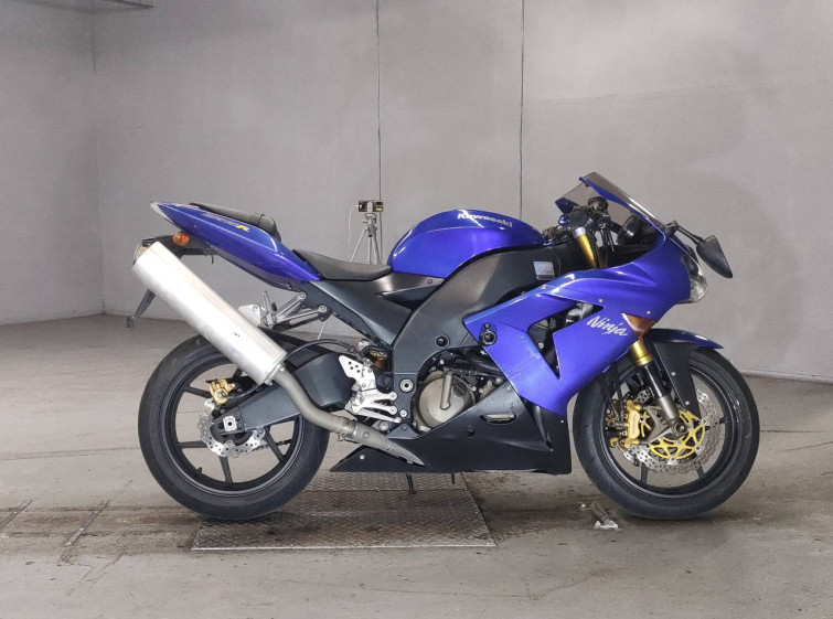 Мотоцикл Kawasaki NINJA ZX-10R с пробегом 46833 km с пробегом 46833 km