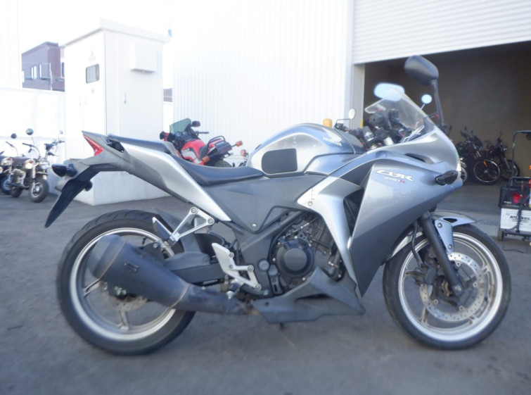 Мотоцикл Honda CBR250R з пробігом 39632 km