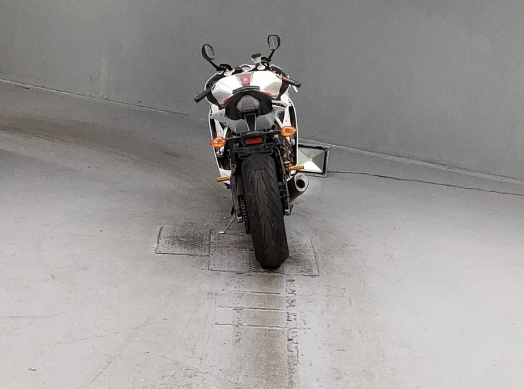 Мотоцикл Yamaha YZF-R6 з пробігом 29776 km з пробігом 29776 km