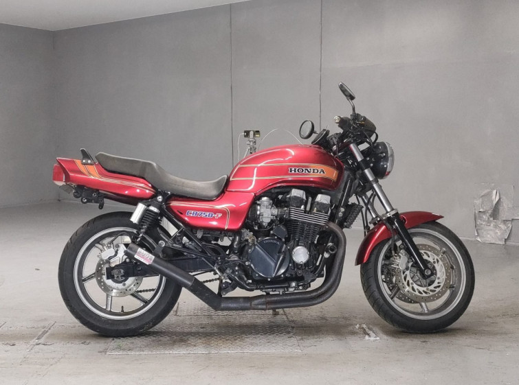 Мотоцикл Honda CB750 с пробегом 37310 km с пробегом 37310 km