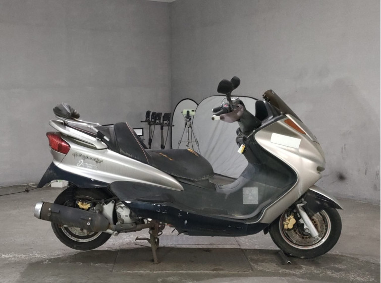 Мотоцикл Yamaha MAJESTY 250 з пробігом 17884 km