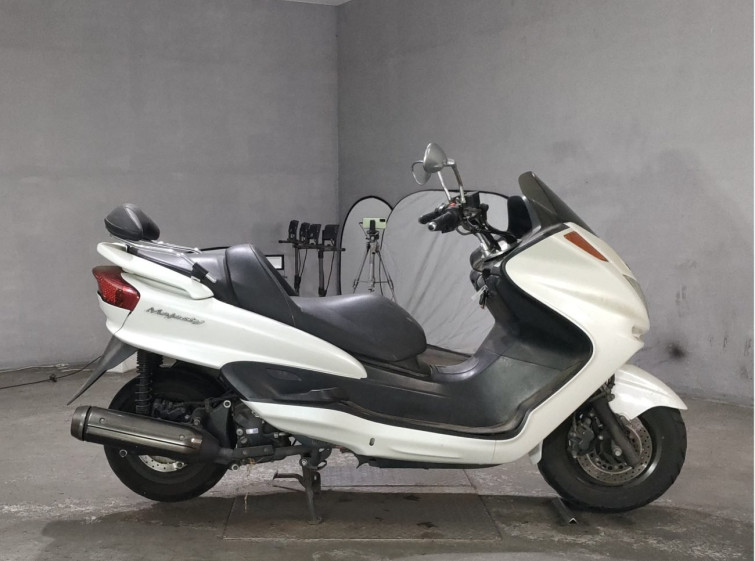 Мотоцикл Yamaha MAJESTY 250C з пробігом 16433 km
