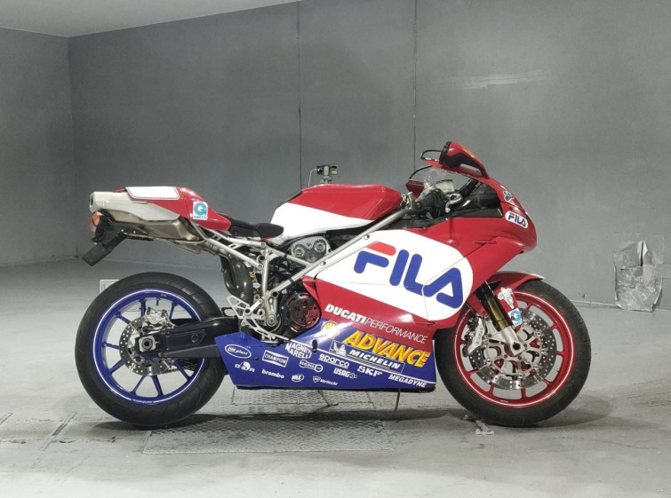 Мотоцикл Ducati 999S с пробегом 21805 km с пробегом 21805 km