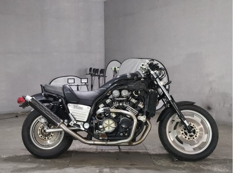 Мотоцикл Yamaha V-MAX1200 з пробігом 43756 km