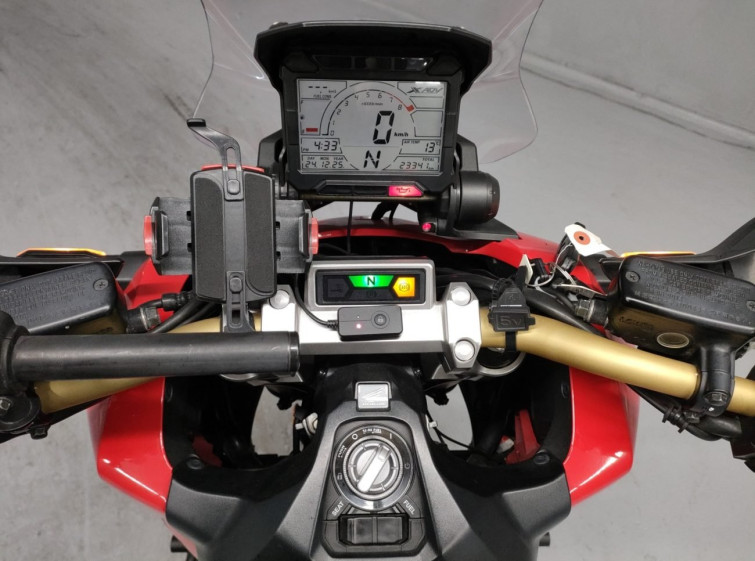 Мотоцикл Honda X-ADV750 з пробігом 23341 km з пробігом 23341 km